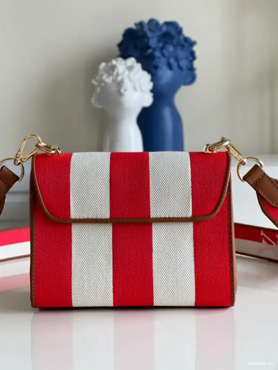 WIS PM TWIST LOUIS VUITTON 0610